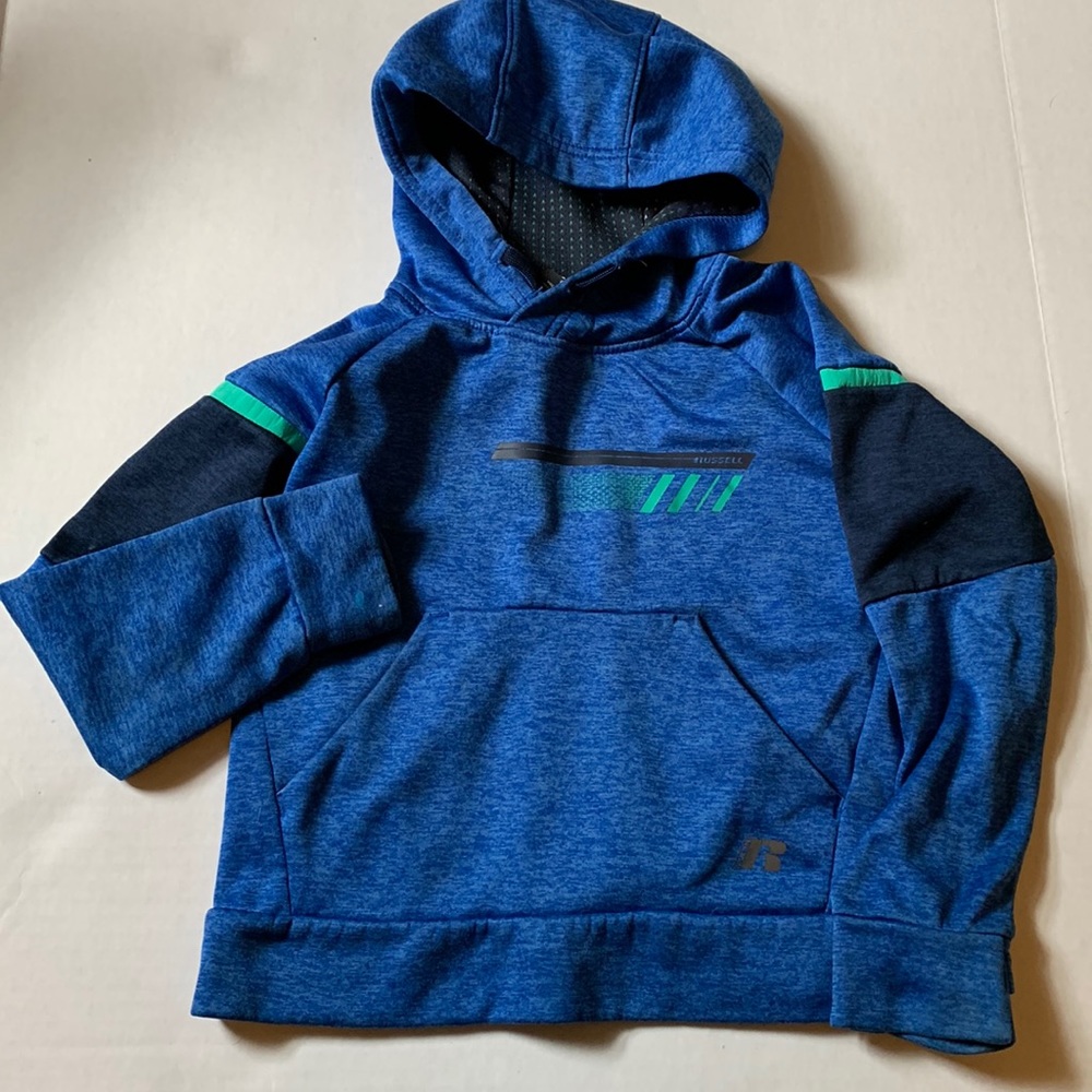 Boys sweatshirt size 6/7